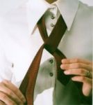 Fotky k článku Jak uvázat kravatu, návod na vázání kravaty