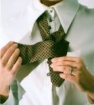 Fotky k článku Jak uvázat kravatu, návod na vázání kravaty