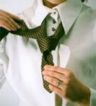 Fotky k článku Jak uvázat kravatu, návod na vázání kravaty