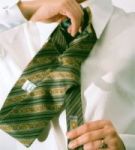 Fotky k článku Jak uvázat kravatu, návod na vázání kravaty