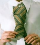 Fotky k článku Jak uvázat kravatu, návod na vázání kravaty