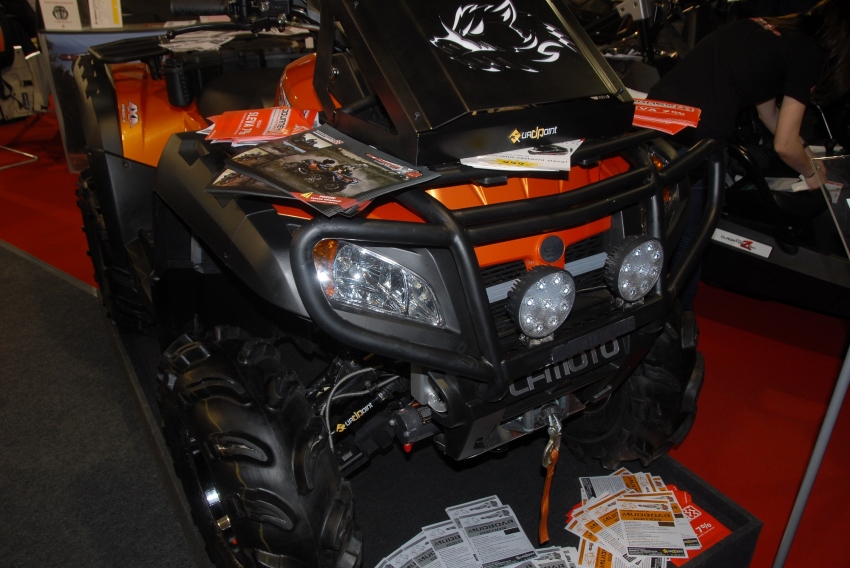 Výstava Motocykl 2012 - pod palbou čtyřkolek