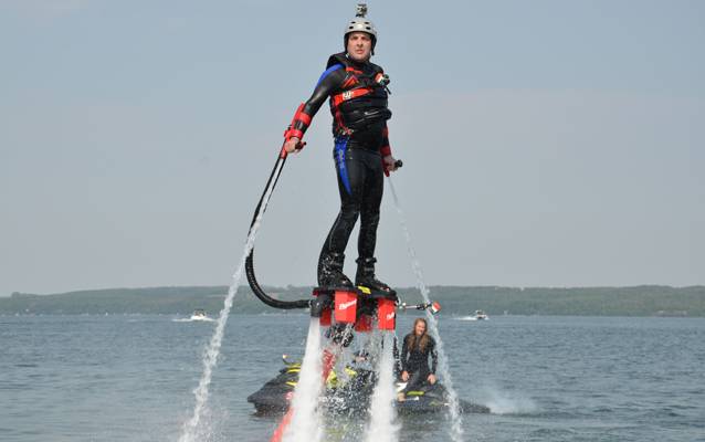 Flyboarding - pořádná dávka adrenalinu