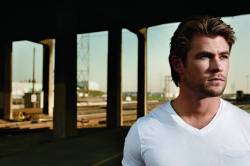 Už jste viděli tréninkové cvičení Chrise Hemswortha, filmového Thora?