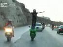 Motorkářův držkopád - VIDEO